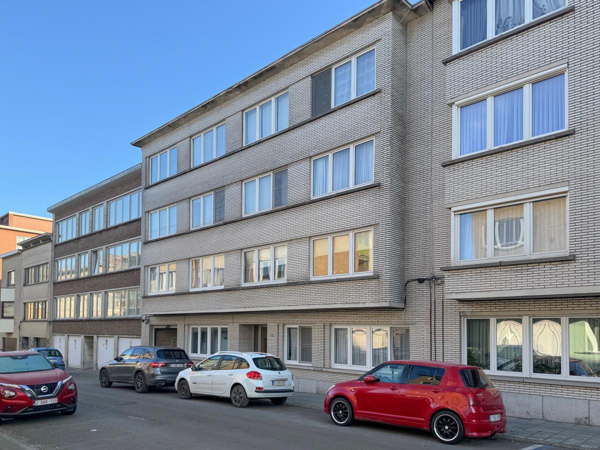 SOUS OFFRE ! Magnifique studio penthouse terrasse SO 12 m² + garage box