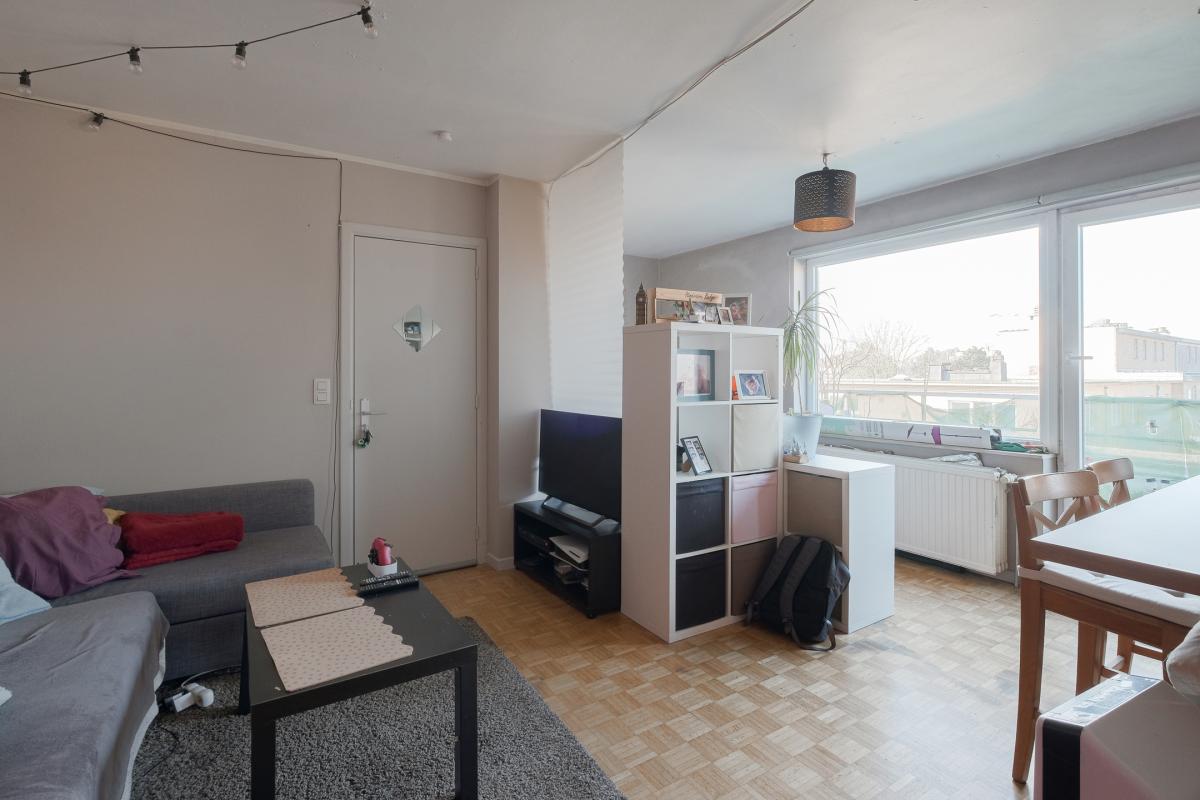 SOUS OFFRE ! Magnifique studio penthouse terrasse SO 12 m² + garage box