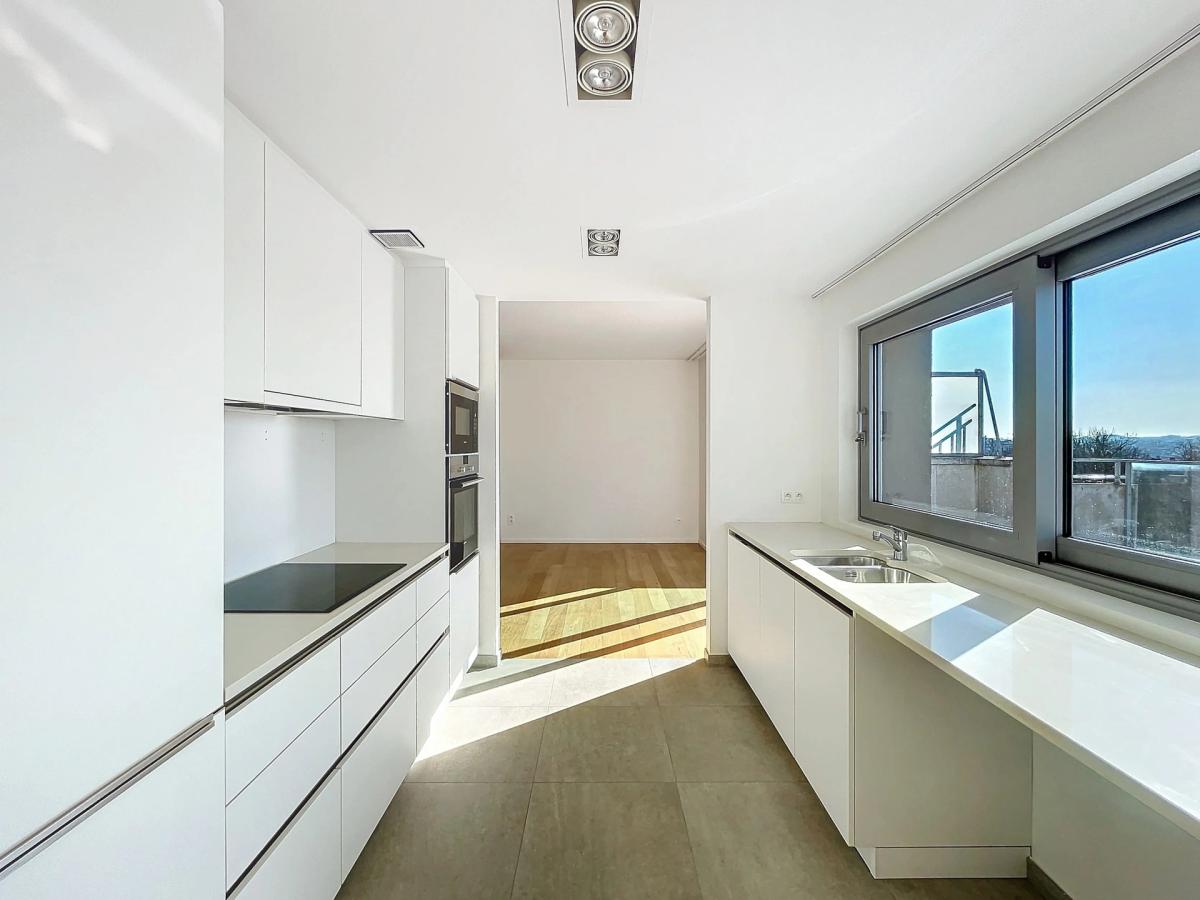 Quartier Européen : Penthouse 3 chambres avec 2 terrasses