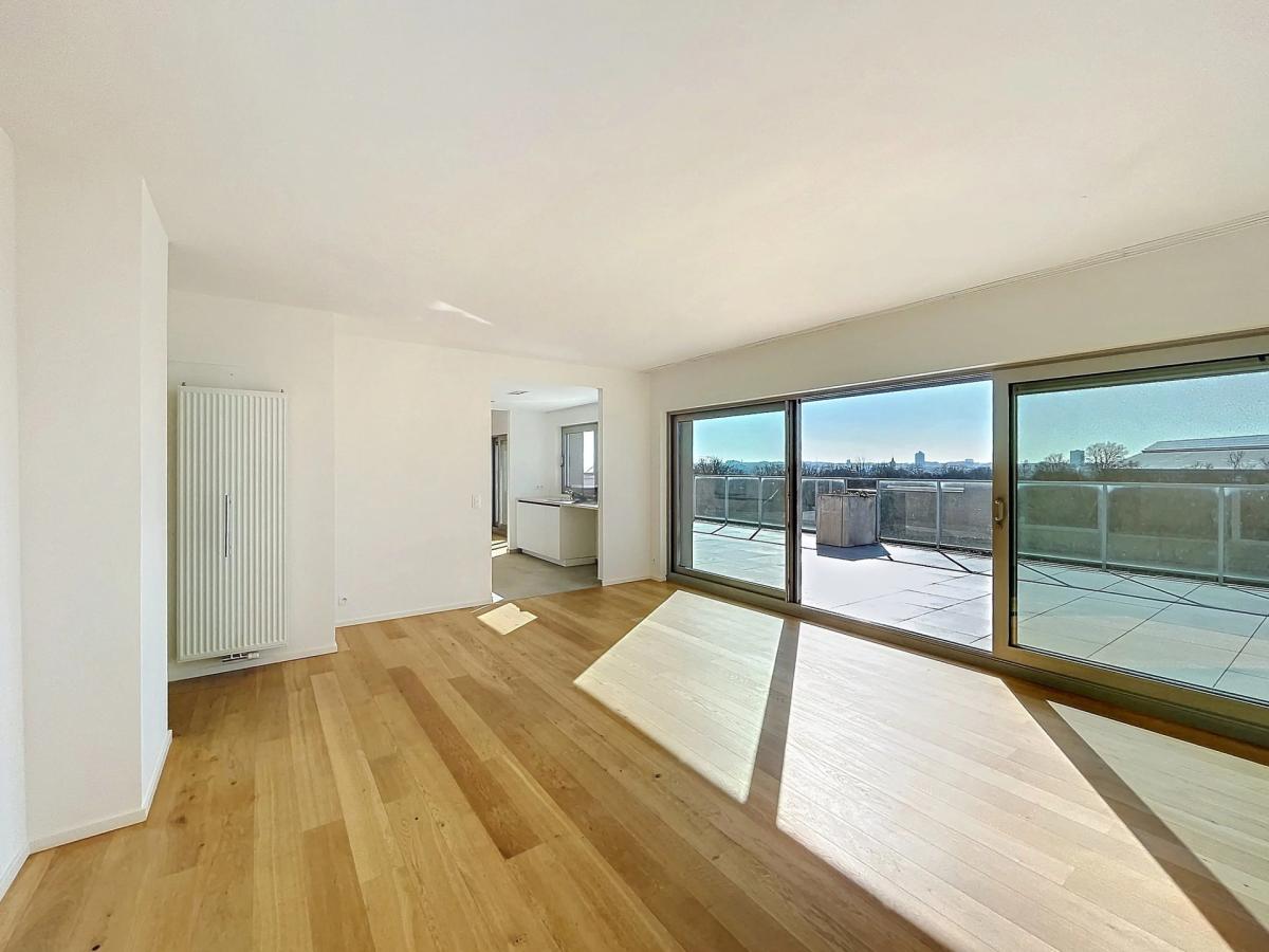 Quartier Européen : Penthouse 3 chambres avec 2 terrasses