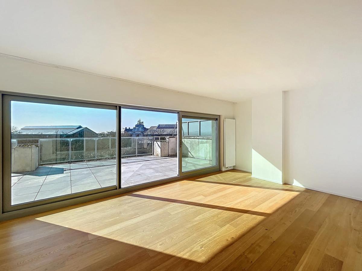 Quartier Européen : Penthouse 3 chambres avec 2 terrasses