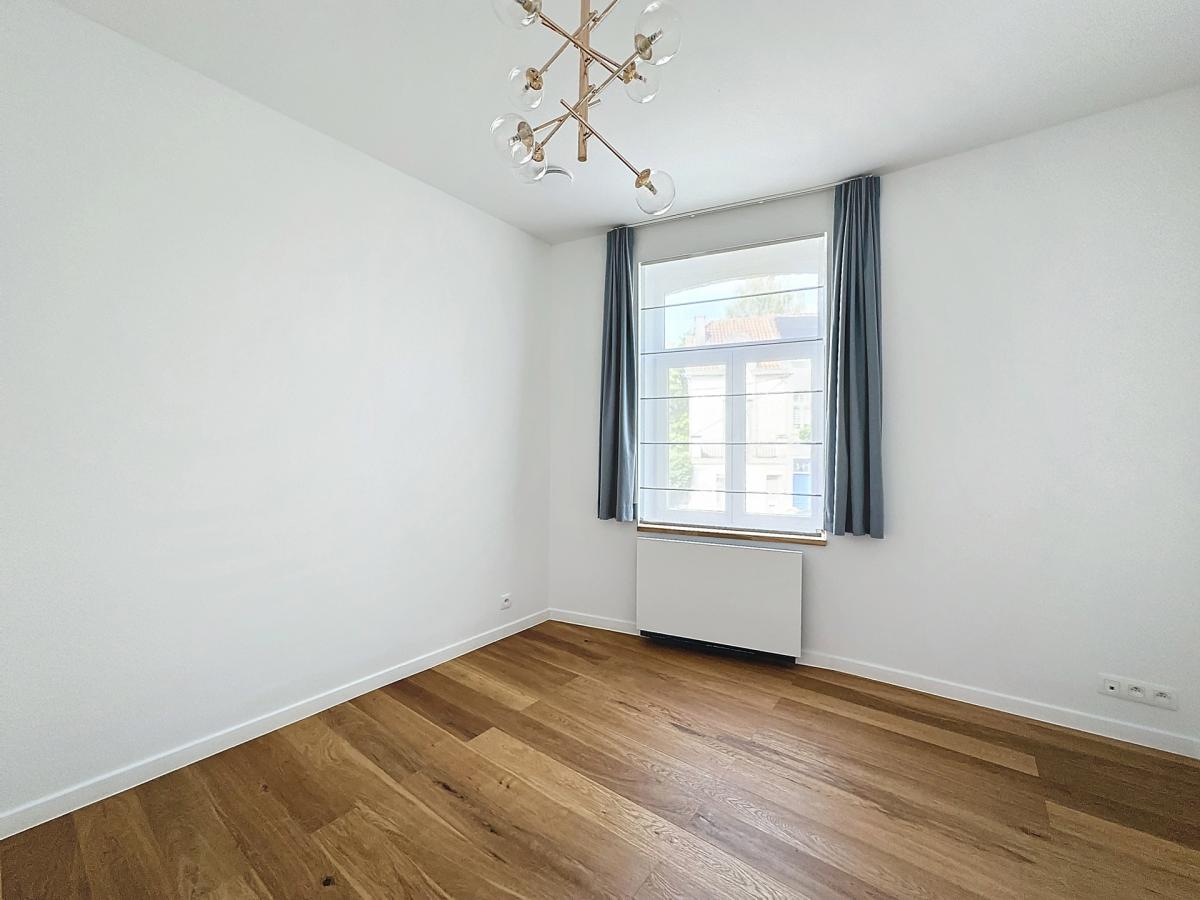 Etangs de Boitsfort : Magnifique maison 3 façades + jardin