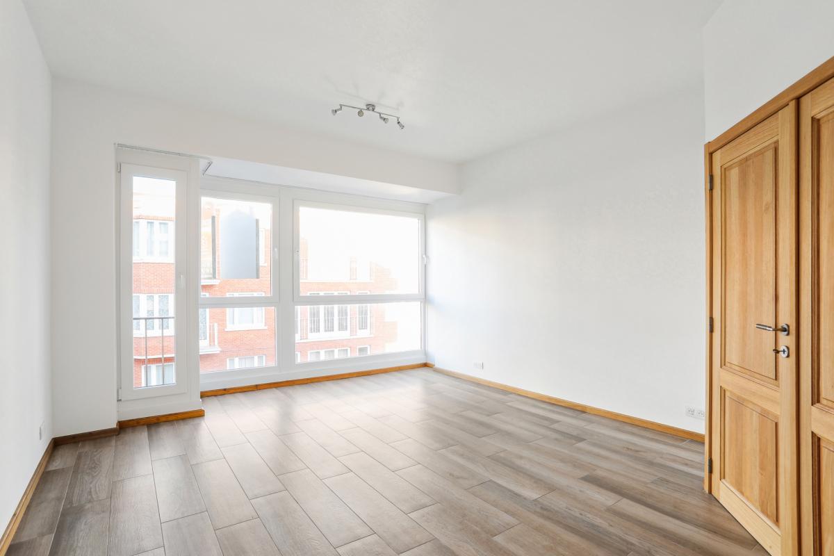 Boondael: Beau penthouse 3 chambres, bureau & 3 terrasses