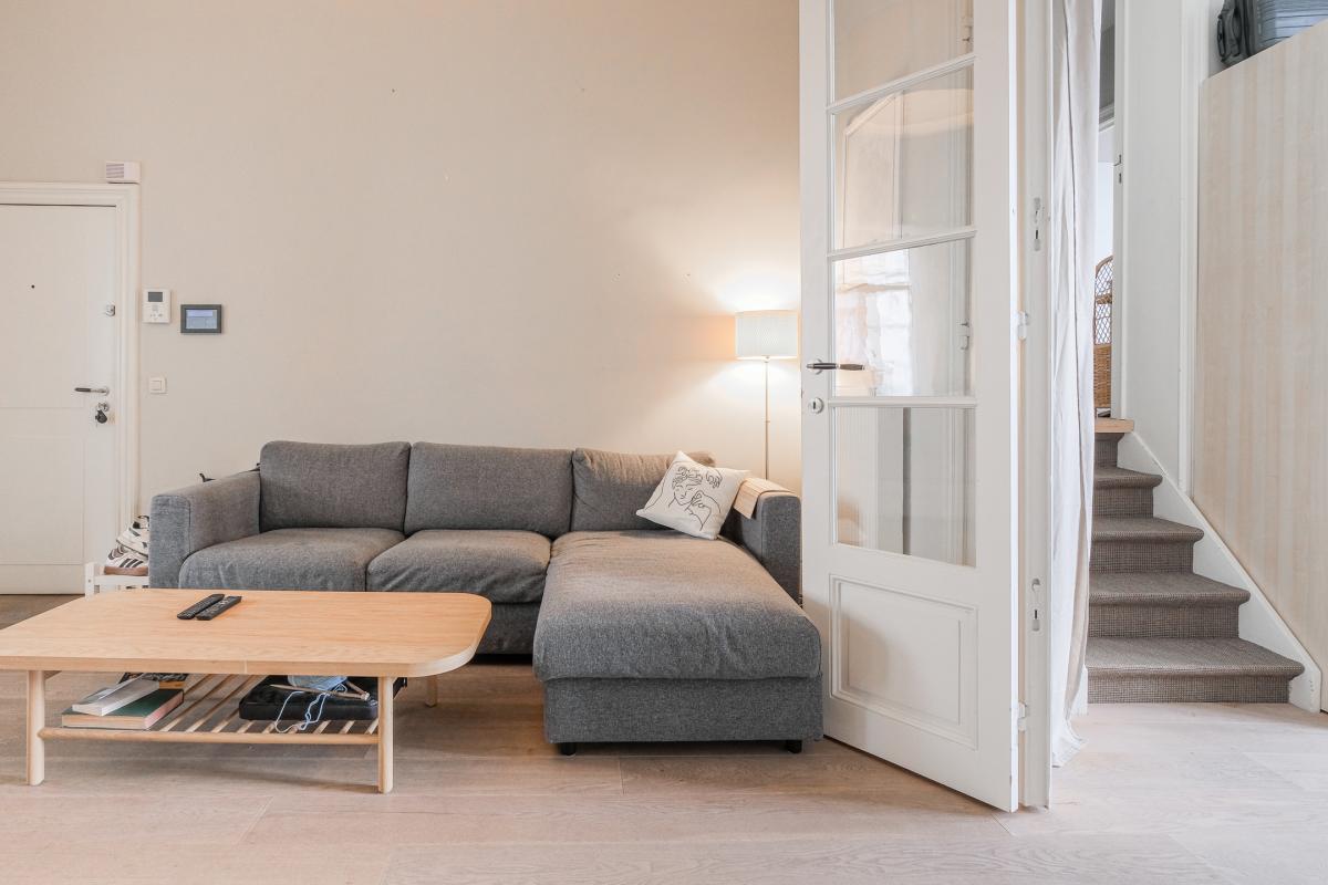 SOUS OFFRE !! Châtelain : Magnifique appartement de caractère + terrasse