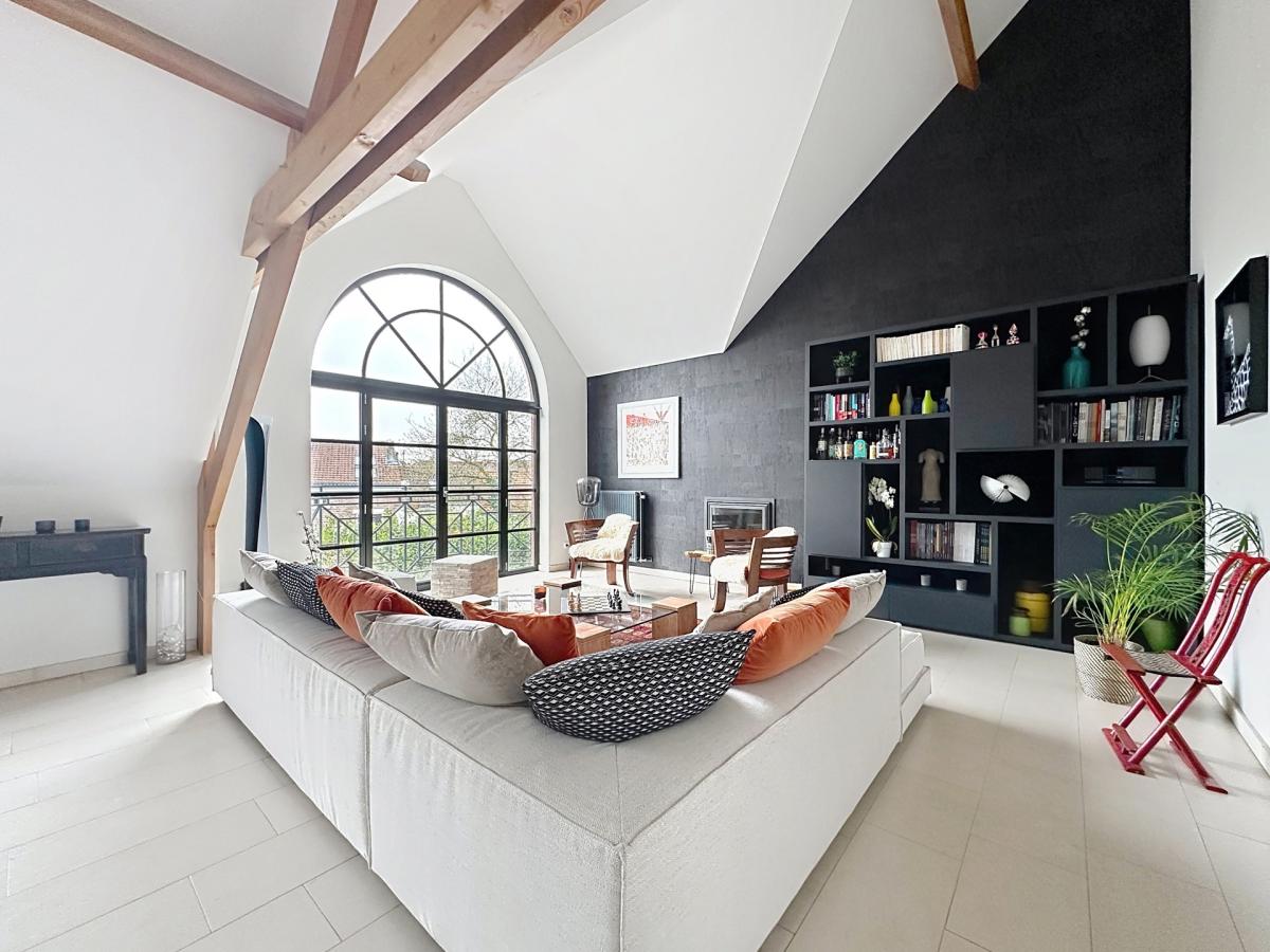 Dieweg : Superbe duplex penthouse + terrasse + parking