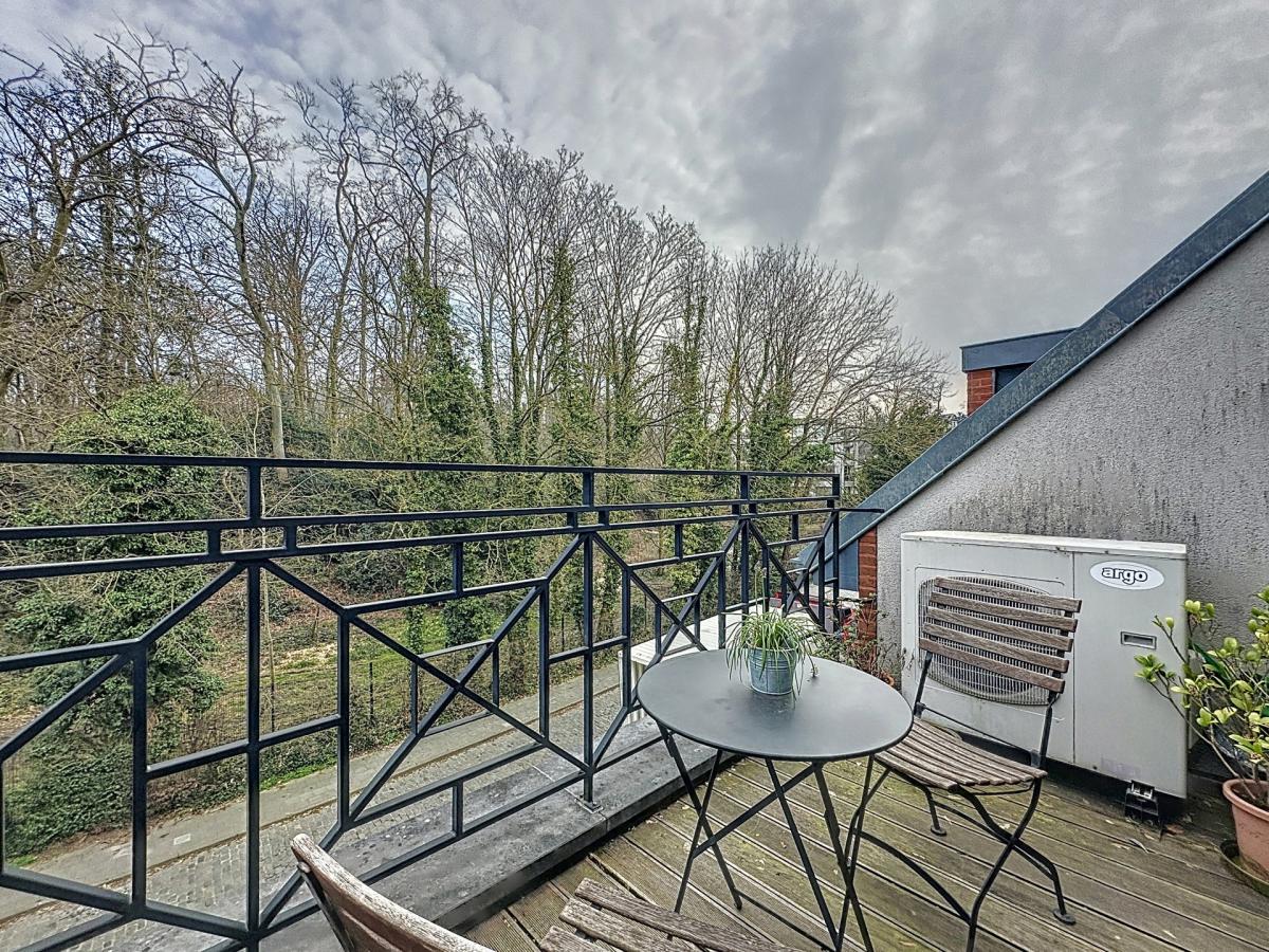 Dieweg : Superbe duplex penthouse + terrasse + parking