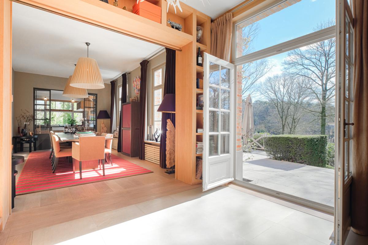 Magnifique villa de 700m2, 6 ch, 6 sdb, jardin de 50 ares