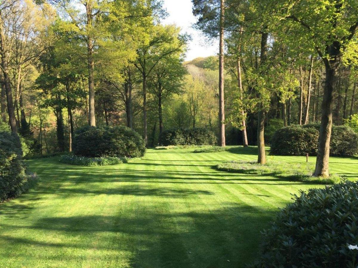 Magnifique villa de 700m2, 6 ch, 6 sdb, jardin de 50 ares