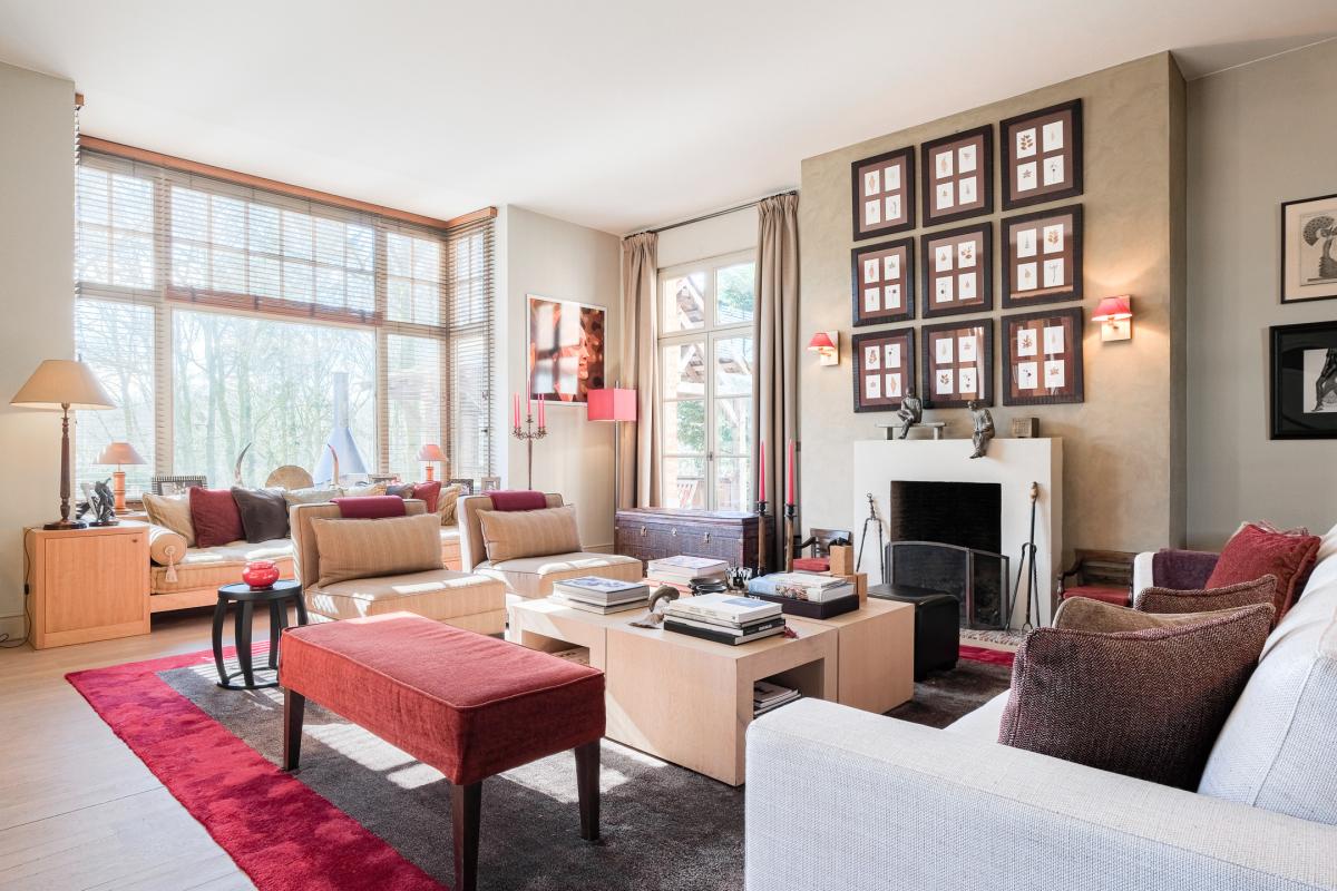 Magnifique villa de 700m2, 6 ch, 6 sdb, jardin de 50 ares