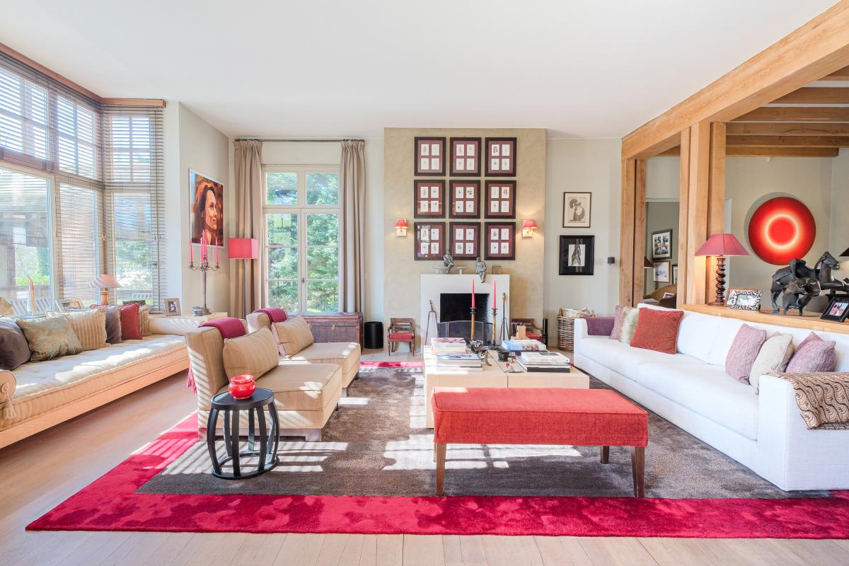 Magnifique villa de 700m2, 6 ch, 6 sdb, jardin de 50 ares