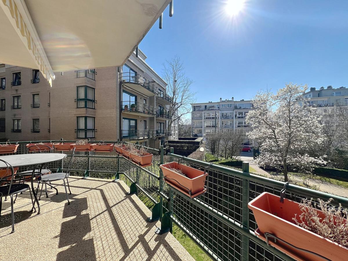 Observatoire : Superbe appartement 2 ch.avec terasse Sud