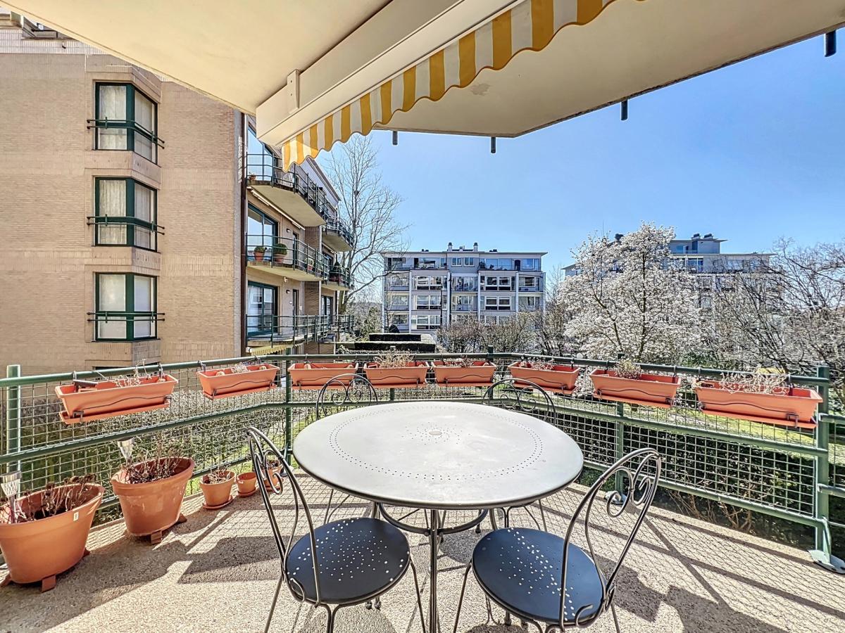 Observatoire : Superbe appartement 2 ch.avec terasse Sud