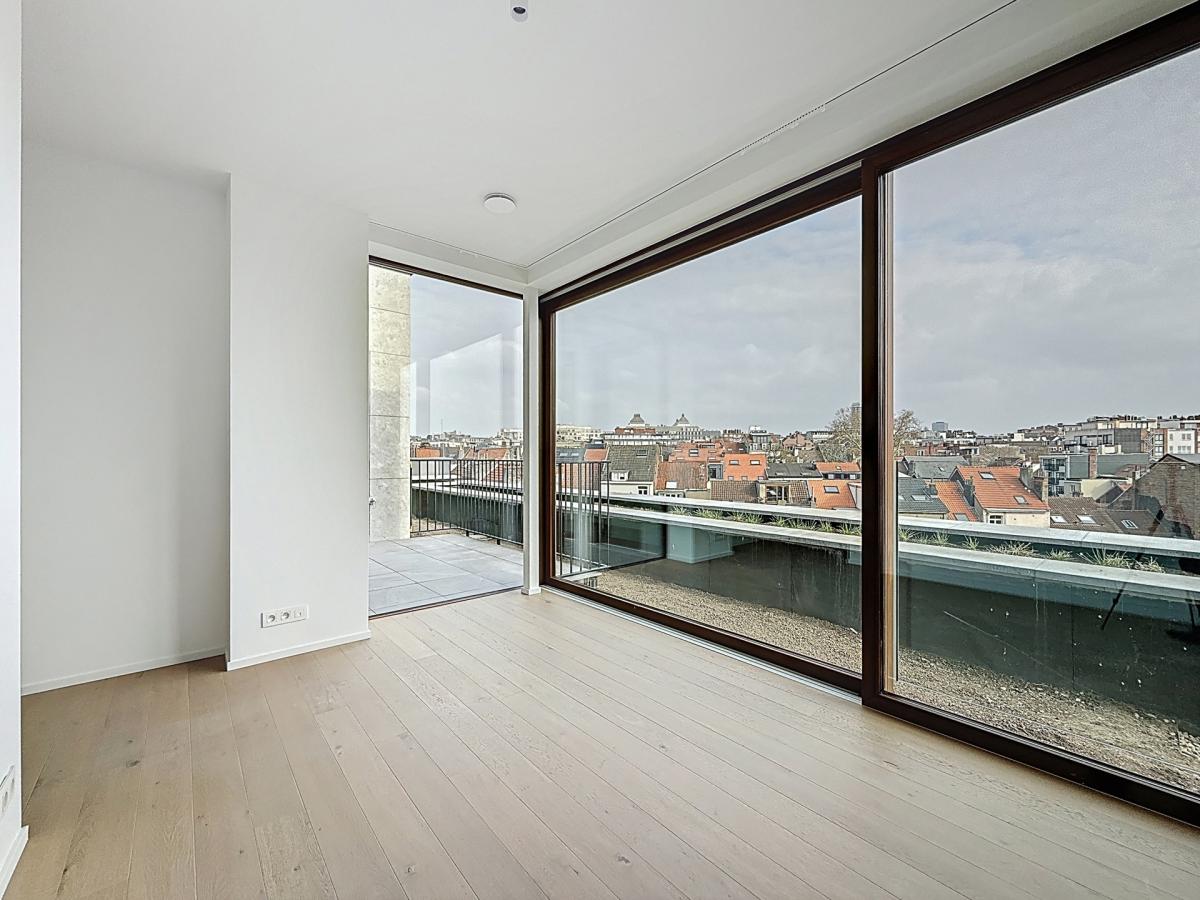 JOURDAN : Penthouse neuf 4 CH + Terrasse