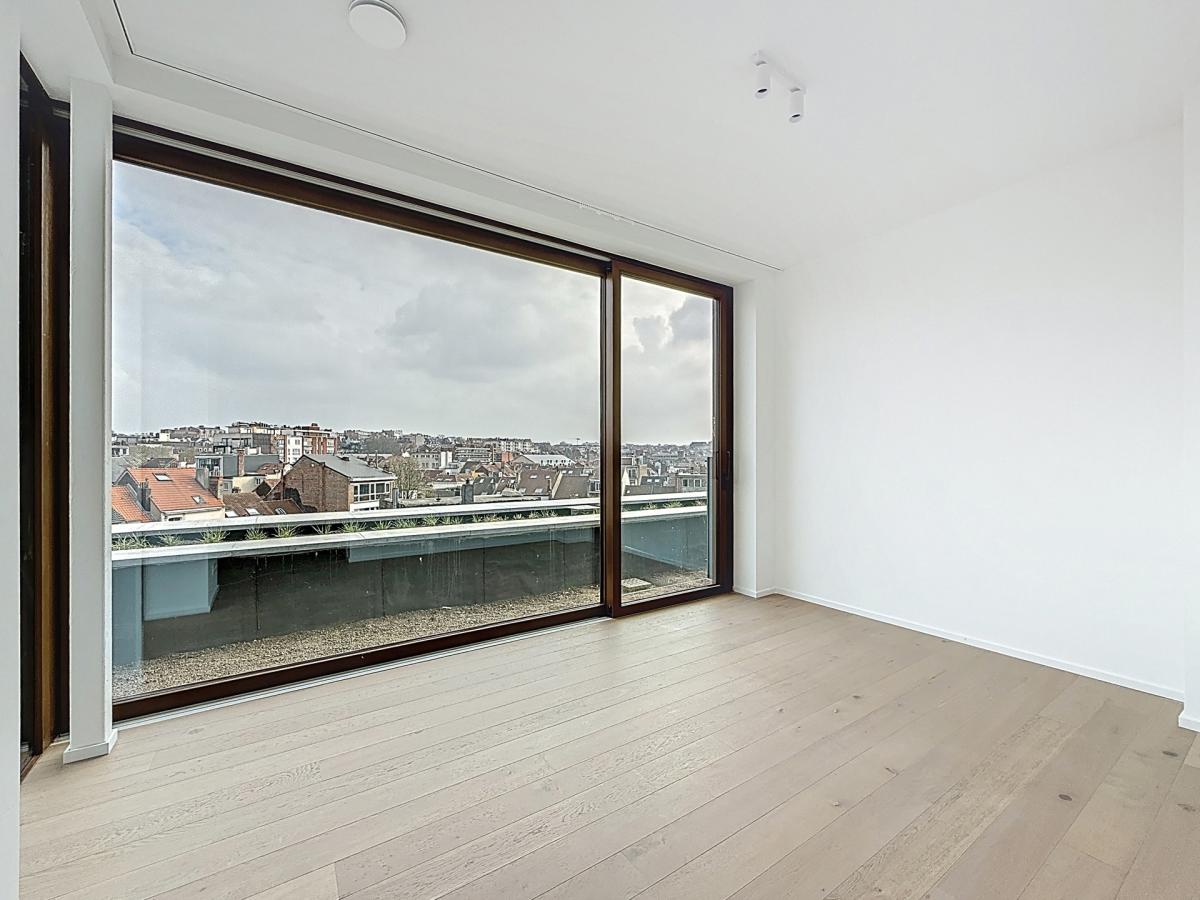 JOURDAN : Penthouse neuf 4 CH + Terrasse