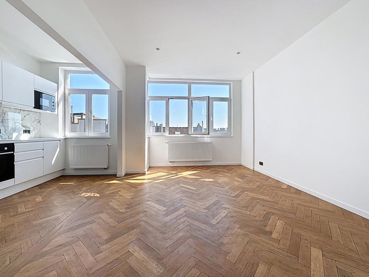 Molière/Alsemberg, ravissant appartement 2ch rénové