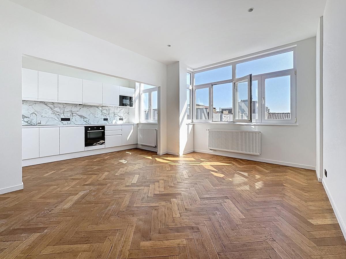 Molière/Alsemberg, ravissant appartement 2ch rénové