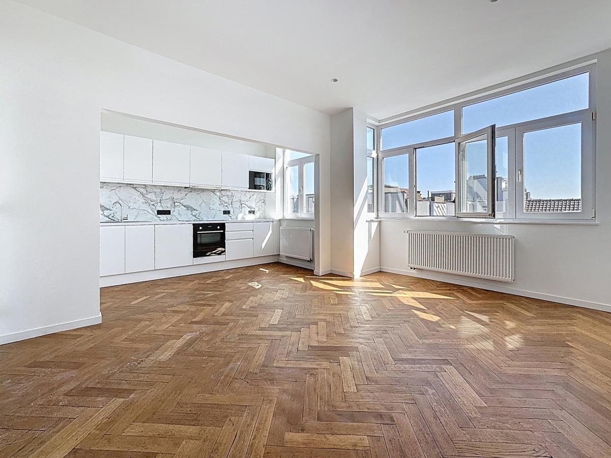 Molière/Alsemberg, ravissant appartement 2ch rénové