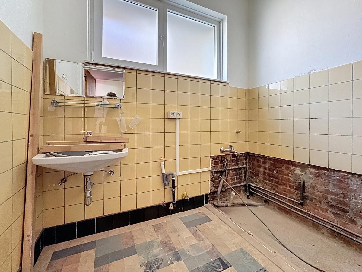 Molière/Alsemberg, ravissant appartement 2ch à rénover