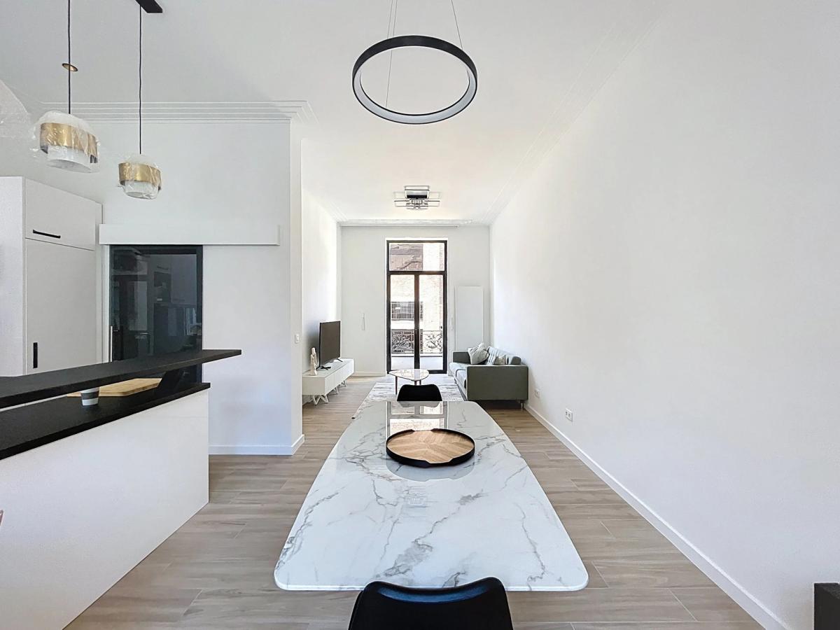 Quartier Européen : Superbe duplex 2 CH. entièrement rénové 