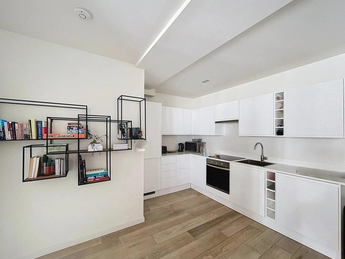 Quartier Européen: Superbe appartement meublé 2 ch +terrasse