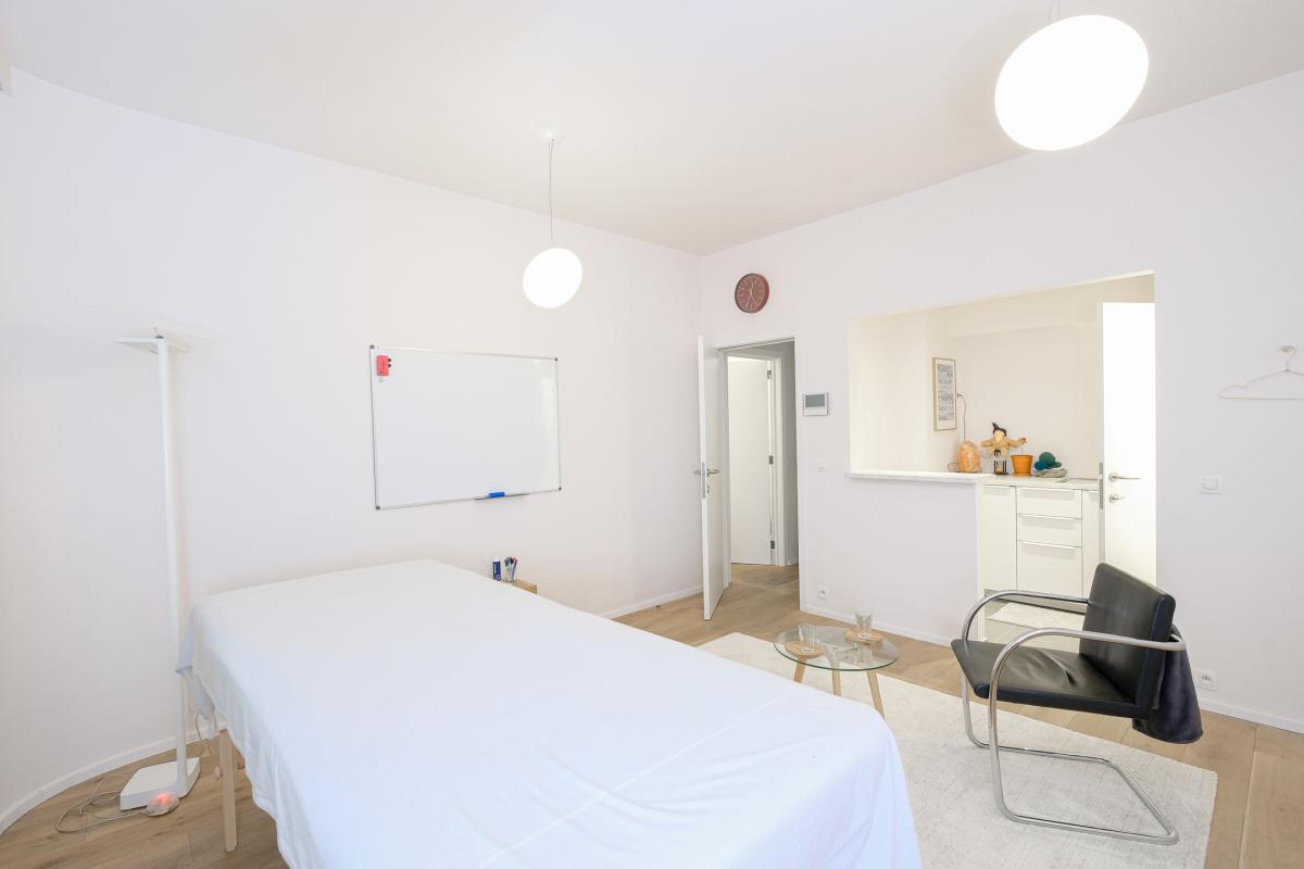  Brugmann Messidor : Rdc 2 chambres + bureau, usage prof lib