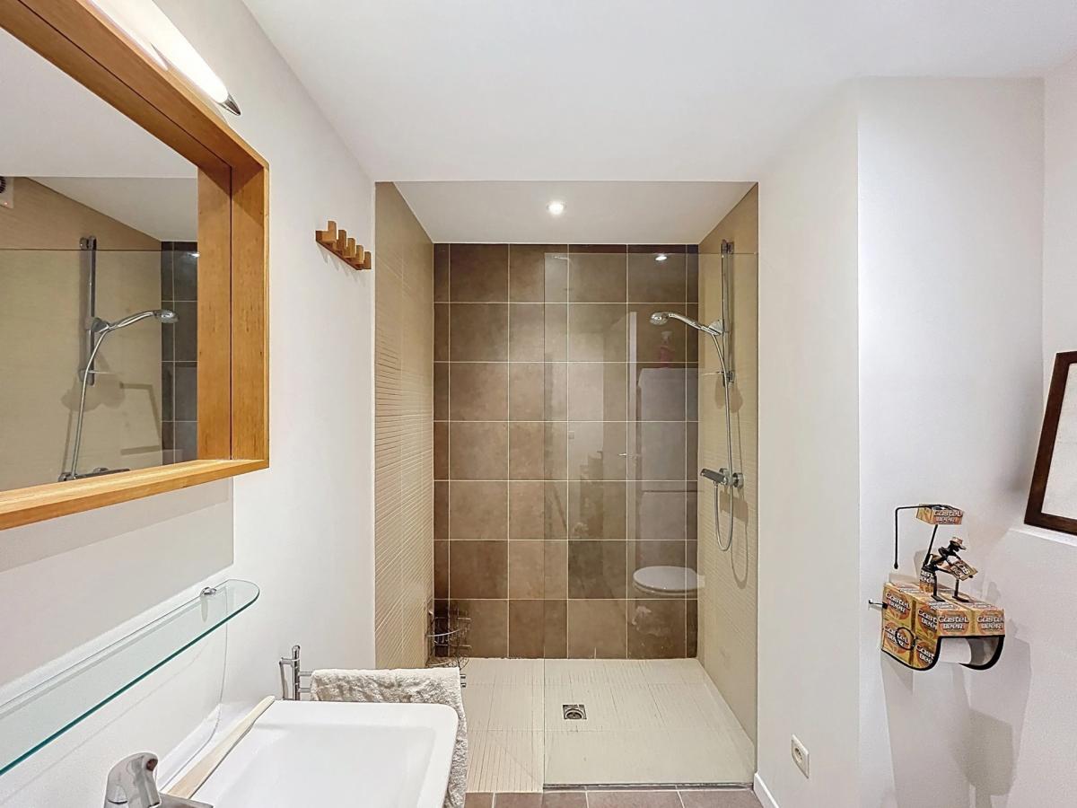 Cinquantenaire : Superbe appartement meublé de 2 chambres