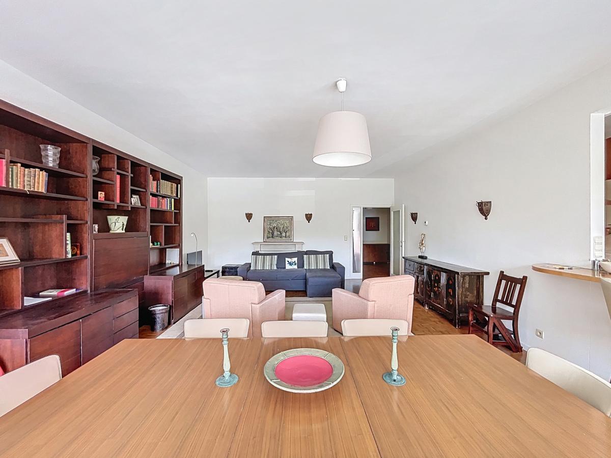 Cinquantenaire : Superbe appartement meublé de 2 chambres