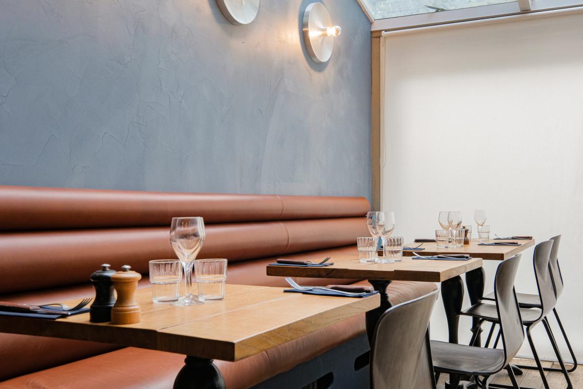 Place Brugmann: Magnifique surface commercial de ± 130 m²