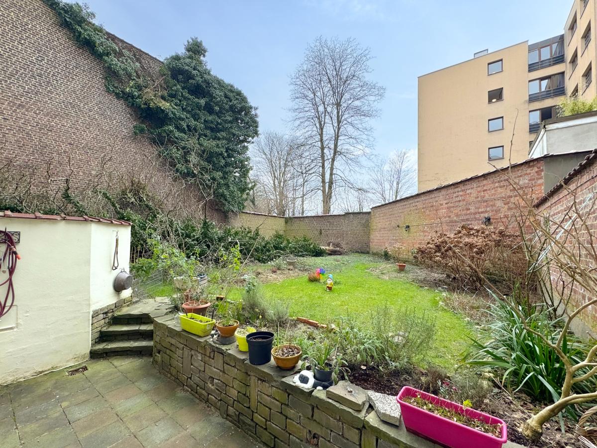 Université, Appartement avec jardin et garage