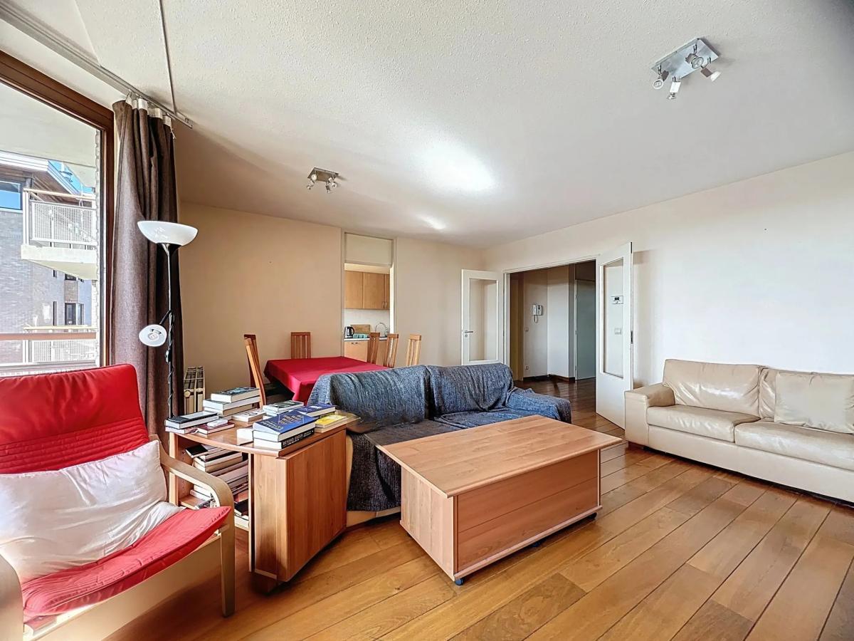 Cours St-Michel : Bel appartement 2 chambres + terrasse