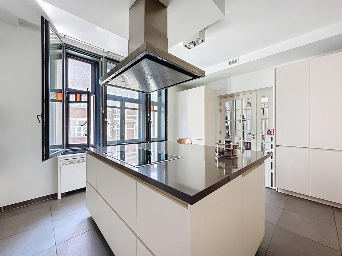 Pl. Brugmann : Somptueux appartement - Immeuble de prestige