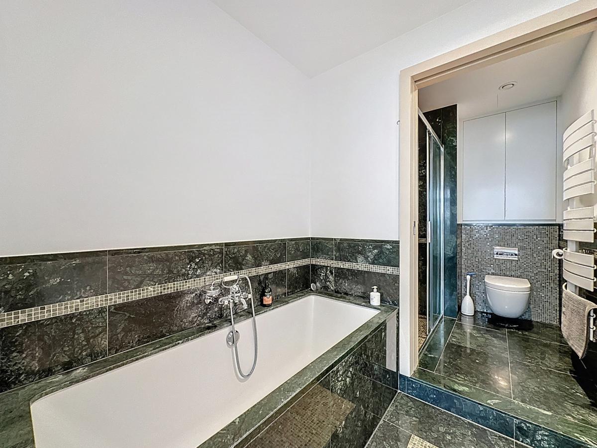 Pl. Brugmann : Somptueux appartement - Immeuble de prestige