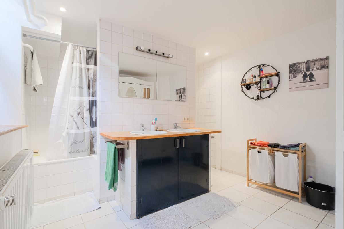 Square Ambiorix - Maison de commerce + habitation