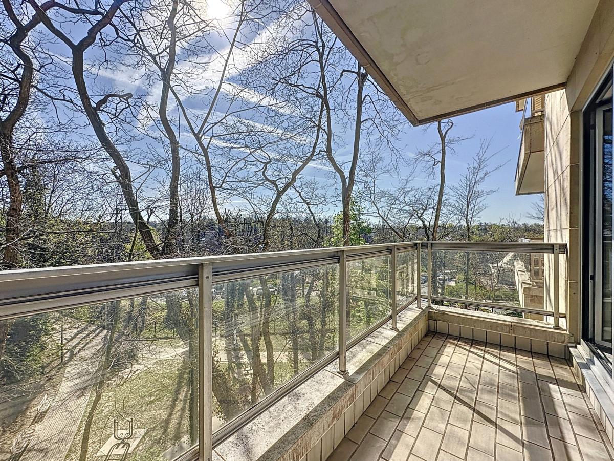 Ferme Rose : Superbe appartement + terrasse + balcon