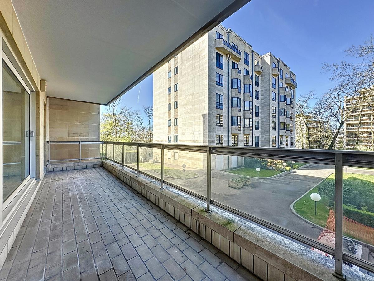 Ferme Rose : Superbe appartement + terrasse + balcon