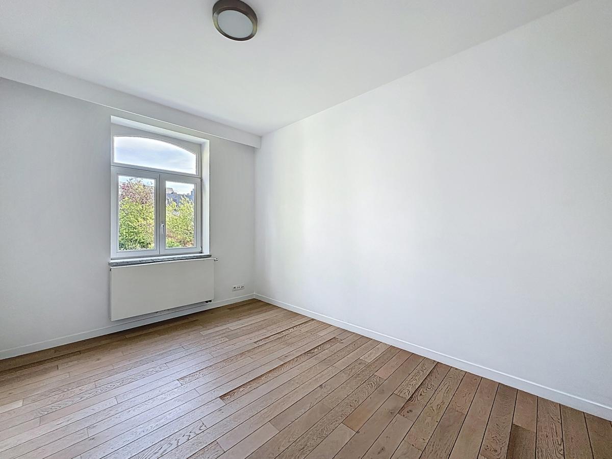 Pl. Stéphanie : Bel appartement de caractère 