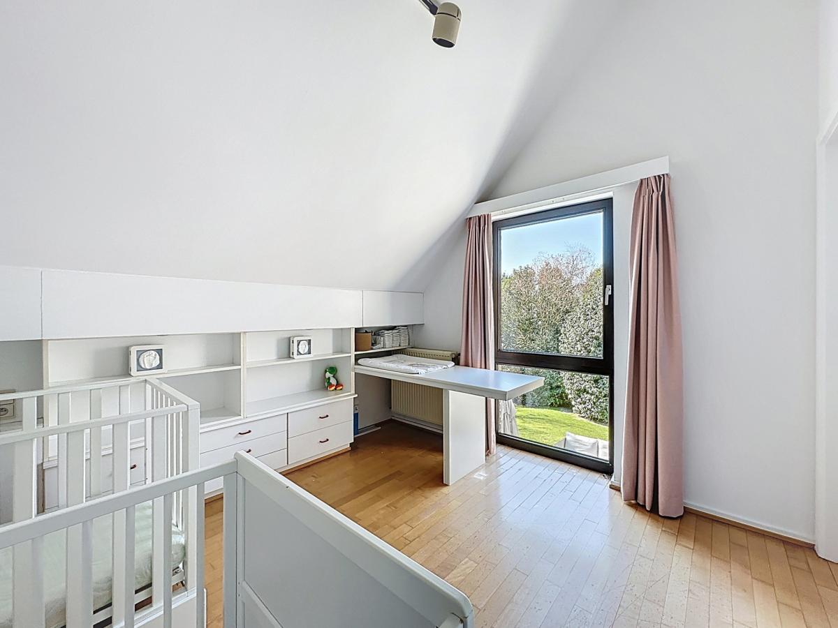Bosveldweg : Superbe villa avec un vaste jardin + parking