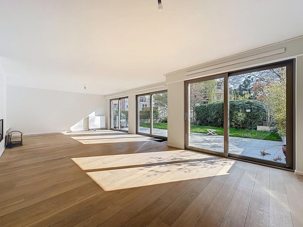 Ixelles/Watermael : Magnifique RDC avec jardin orienté SO