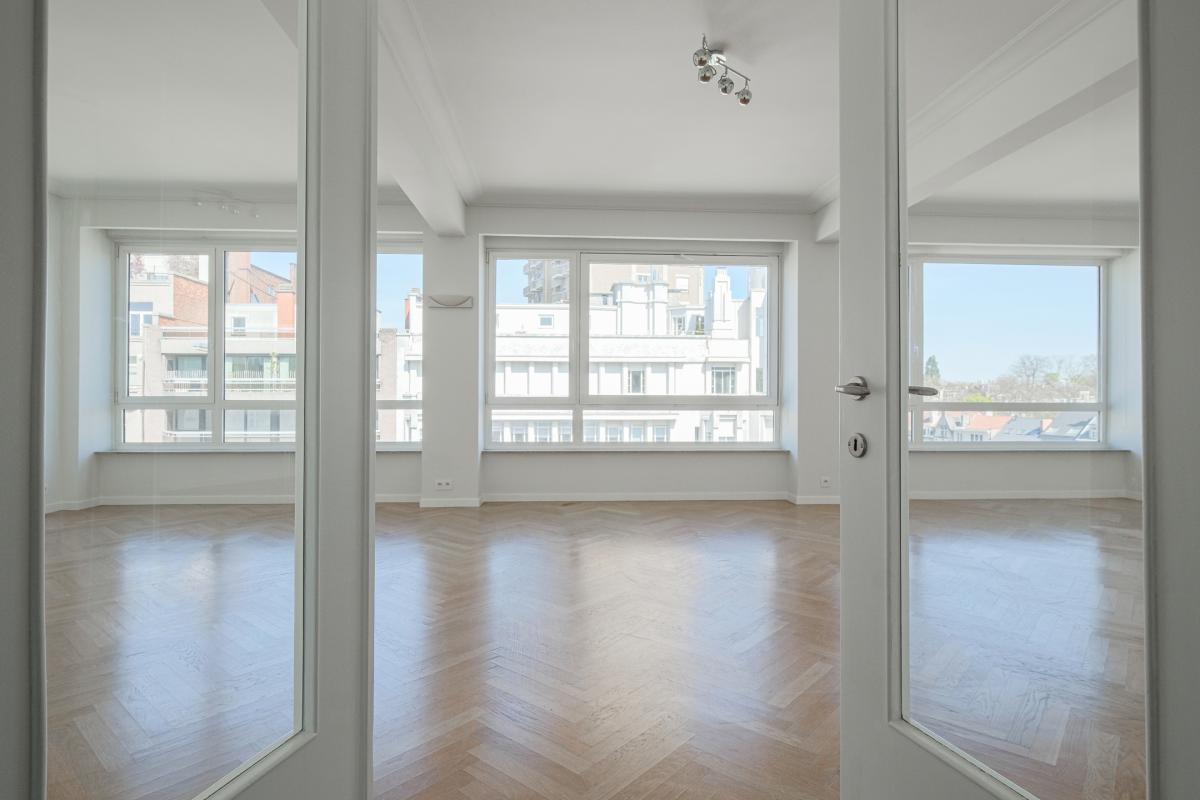 Abbaye de la Cambre : Superbe appartement rénové 2 chambres 