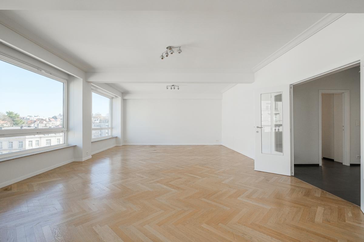 Abbaye de la Cambre : Superbe appartement rénové 2 chambres 