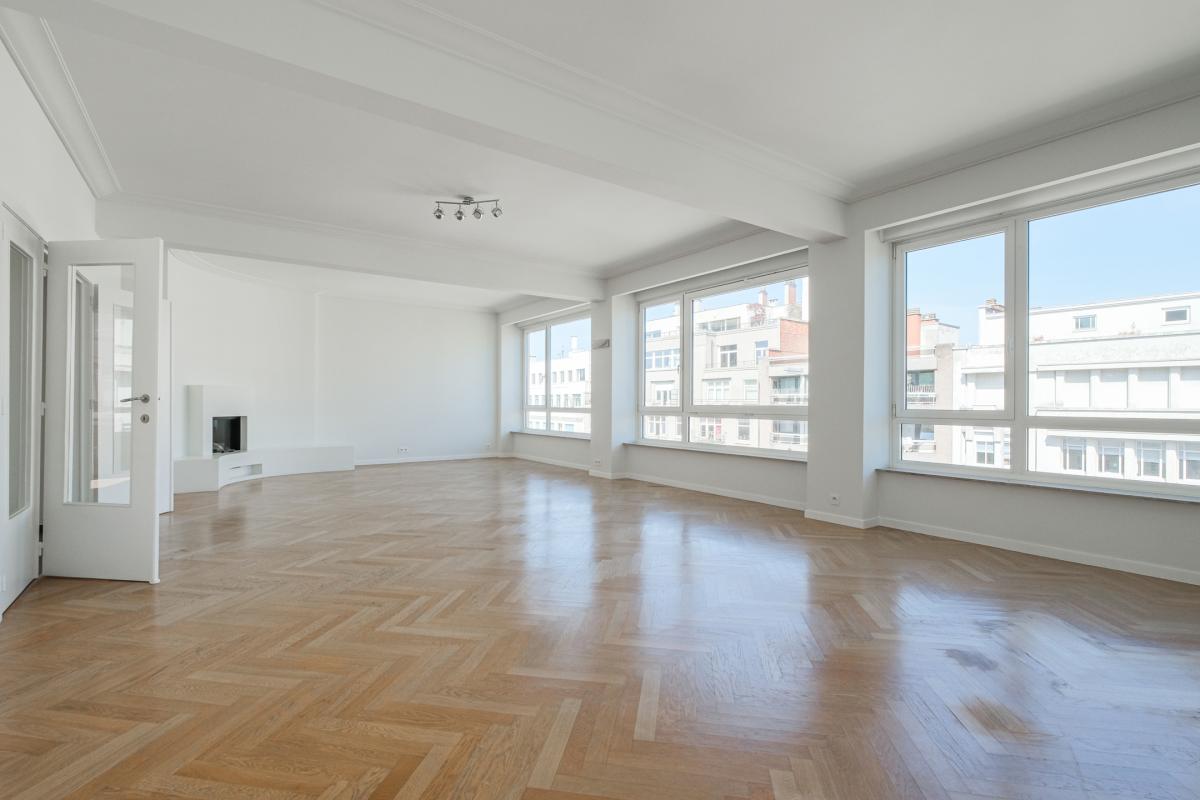 Abbaye de la Cambre : Superbe appartement rénové 2 chambres 