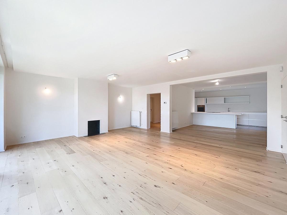 Hamoir : Lumineux appartement + terrasse + garage