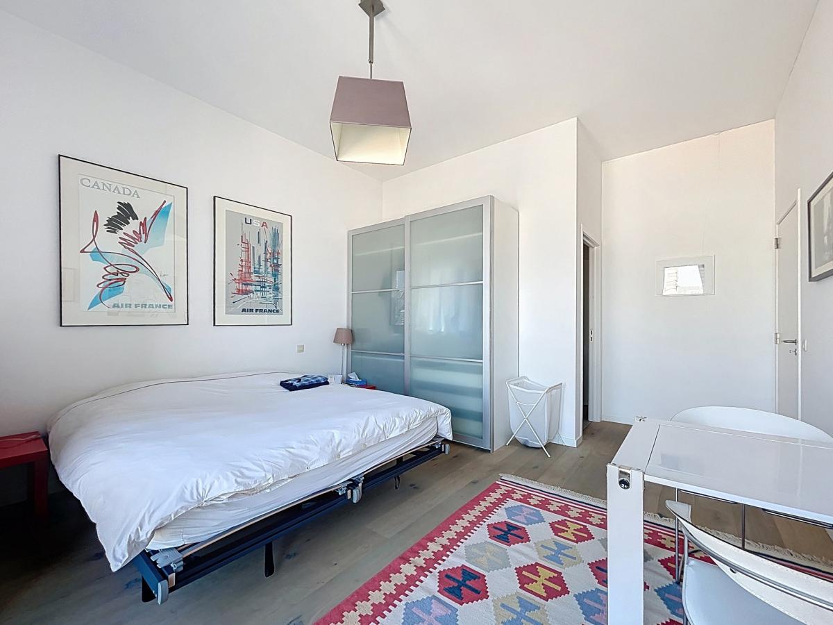 Petit Sablon : Charmant appartement meublé de 2 CH. + balcon