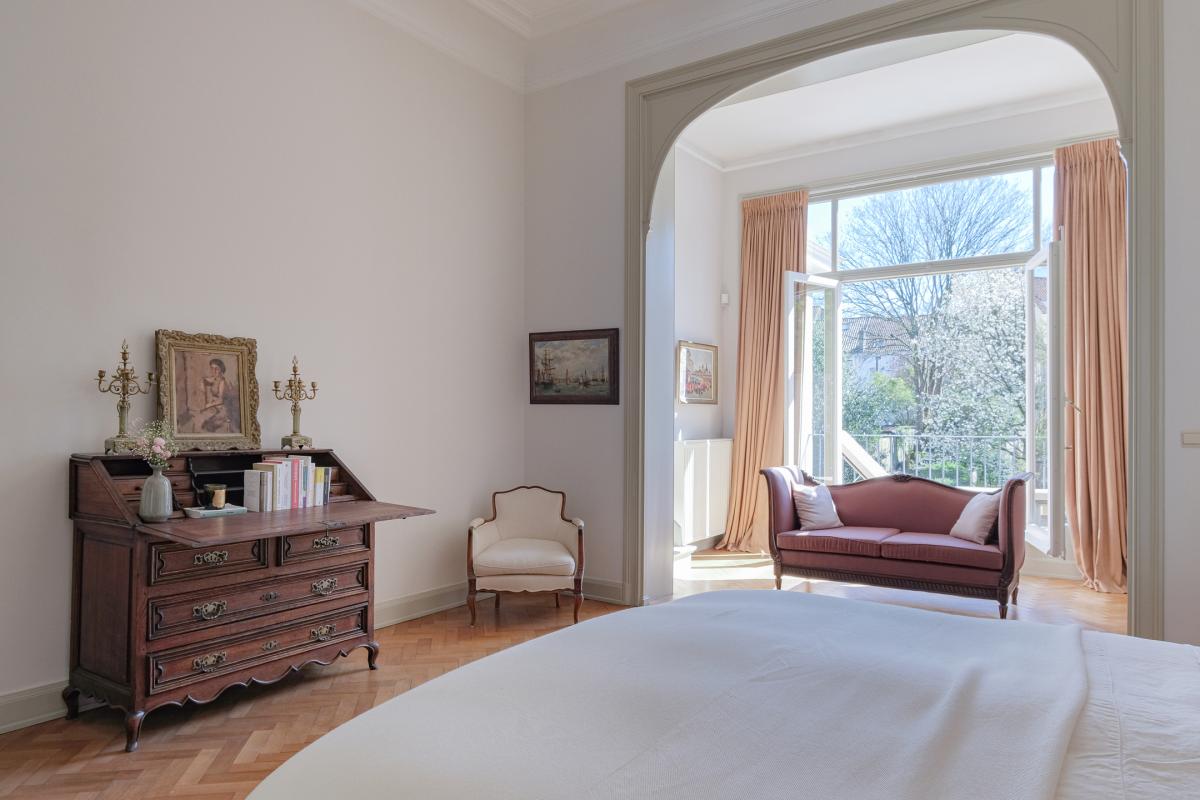 SOUS OFFRE !! Saint-Gilles : Splendide maison 5 chambres + atelier garage