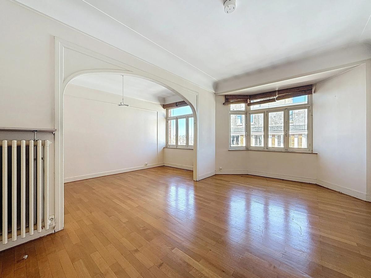 Brugmann : Appartement 2 chambres + chambre de bonne