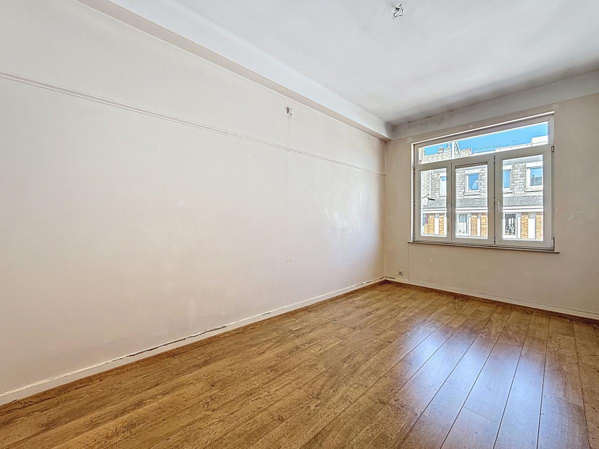 Brugmann : Appartement 2 chambres + chambre de bonne