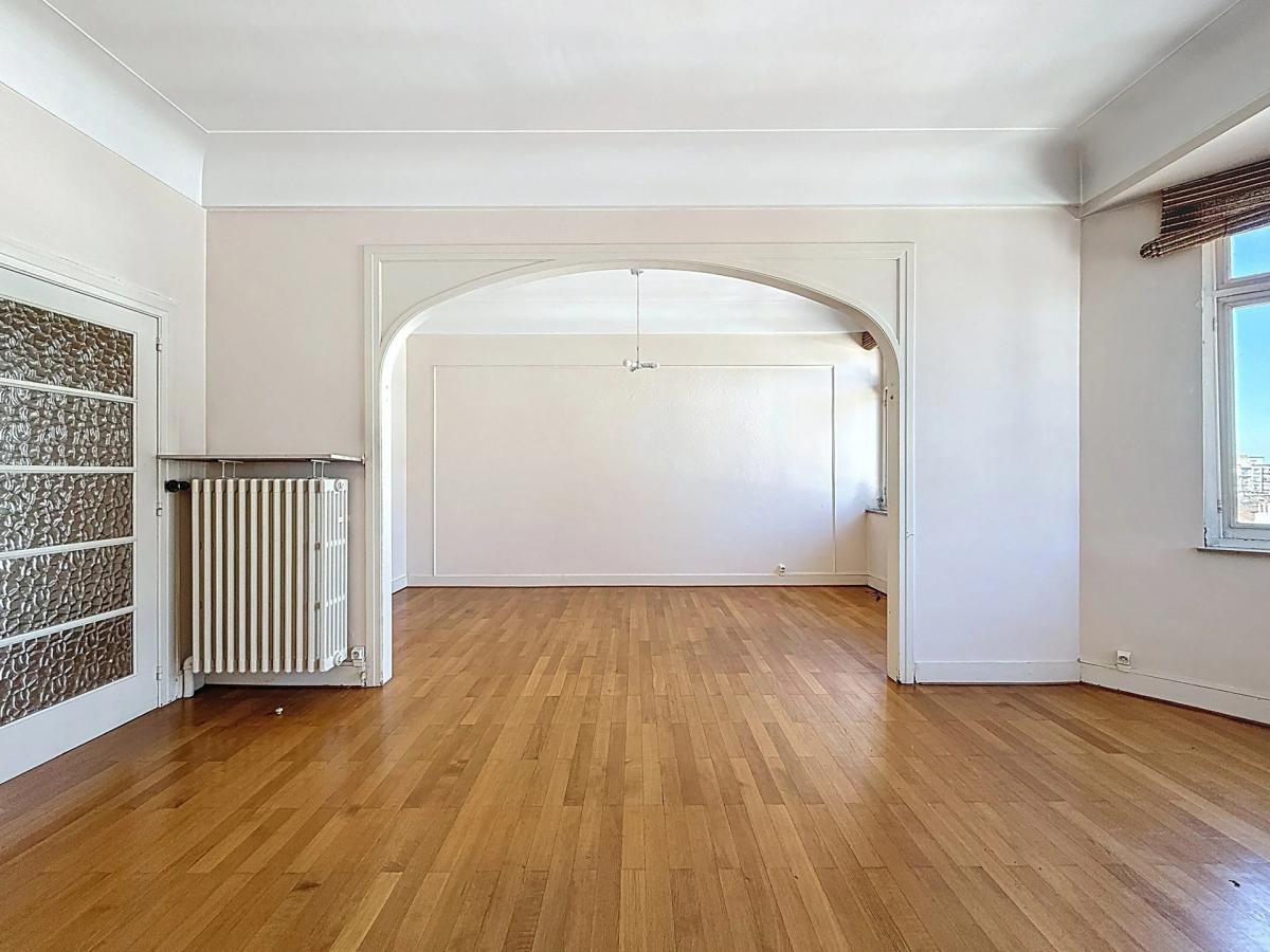 Brugmann : Appartement 2 chambres + chambre de bonne