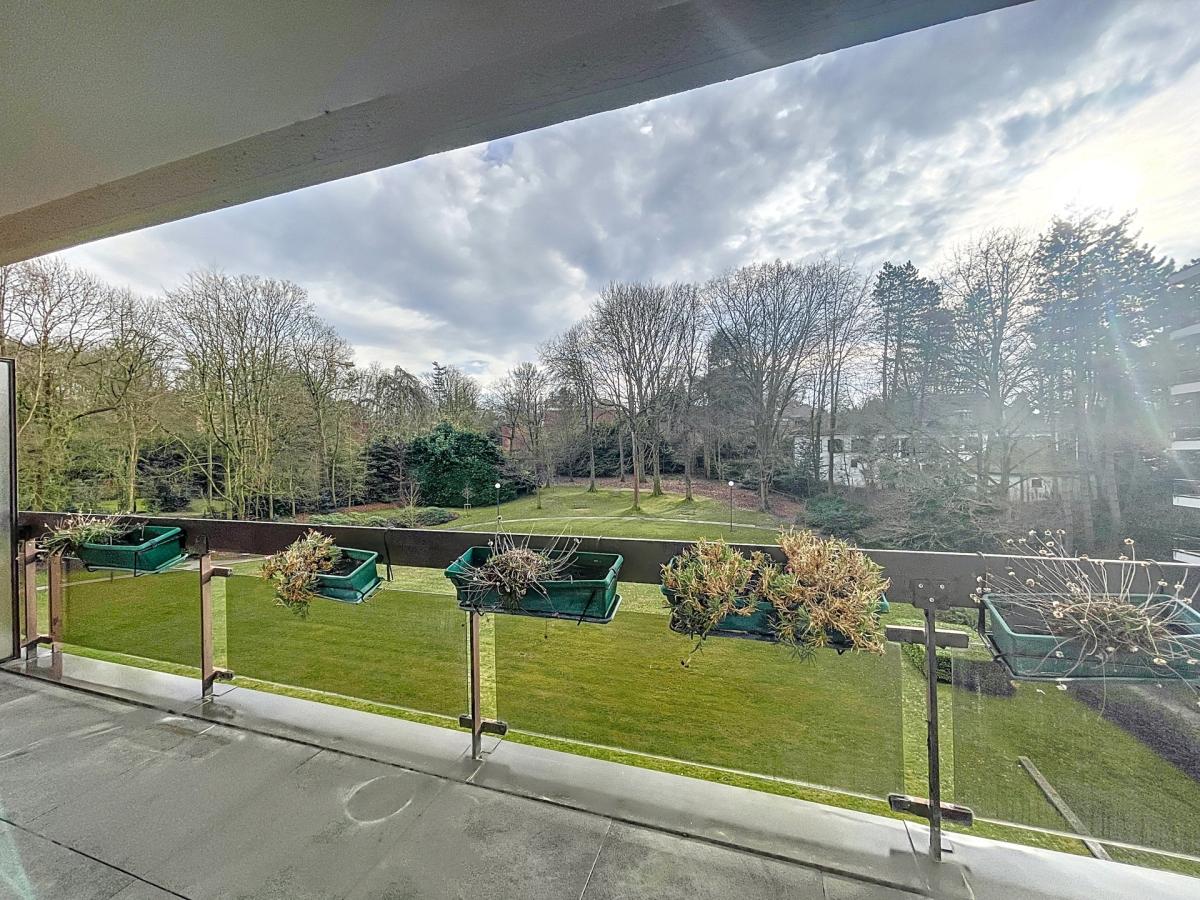 SOUS OFFRE !! Floride / Observatoire: Beau studio + jolie terrasse Sud 