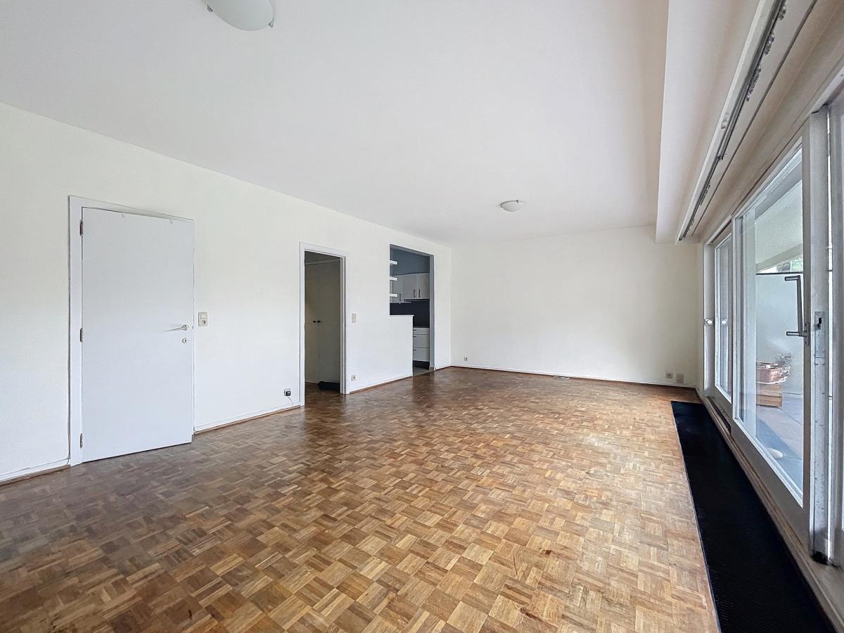 SOUS OFFRE !! Floride / Observatoire: Beau studio + jolie terrasse Sud 