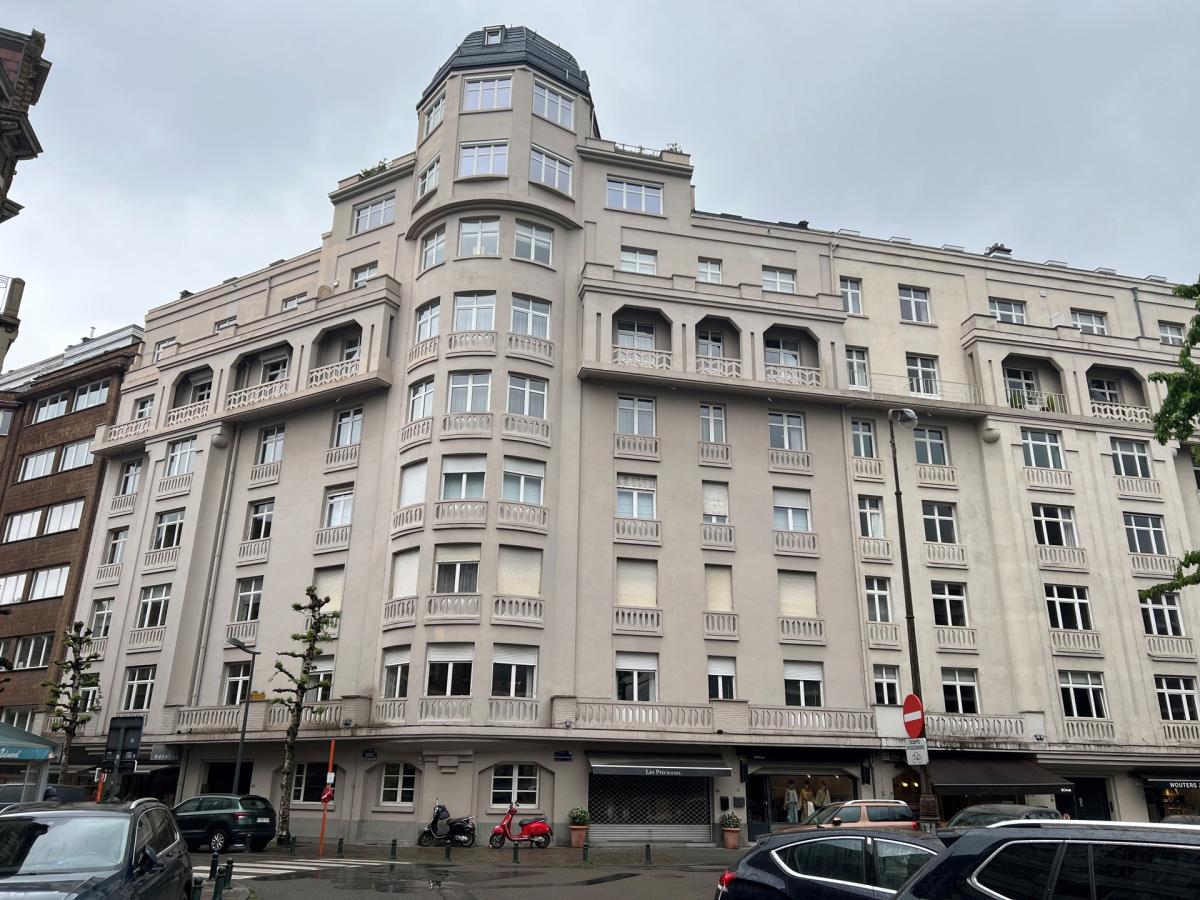 Place Brugmann : Superbe appartement 4 chambres + terrasse